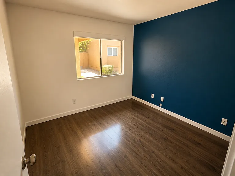 1879 E Kirkland Ln — Photo 10