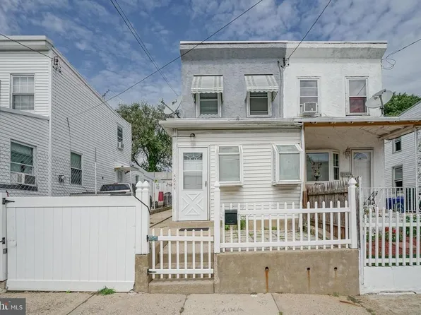 4644 James St, Philadelphia, PA 19137