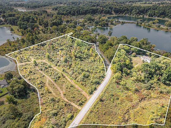3rd image of 11785 Willow Cove Dr