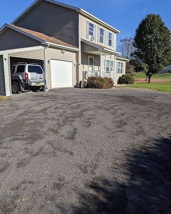2nd image of 150 Old Stage Rd
