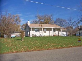 109 E 9th St, Delavan, IL 61734