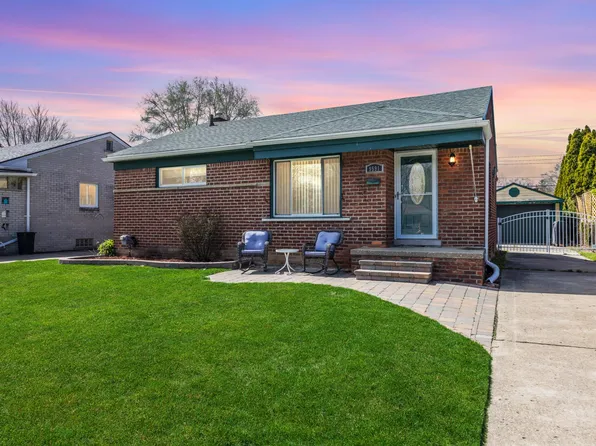 9591 Deering St, Livonia, MI 48150