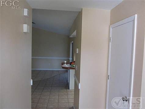 3rd image of 922 SW 37th St