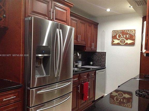 3rd image of 9490 SW 77th Ave APT N6