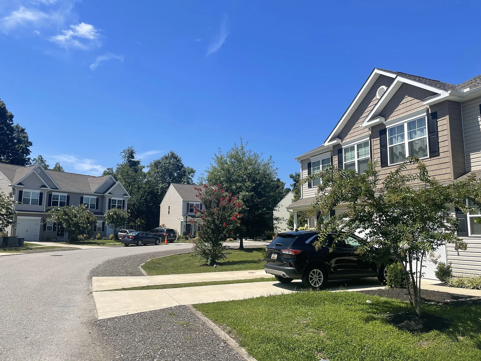 3 bed, 2.5 bath, 1793 sqft, $2,600 — Photo 1