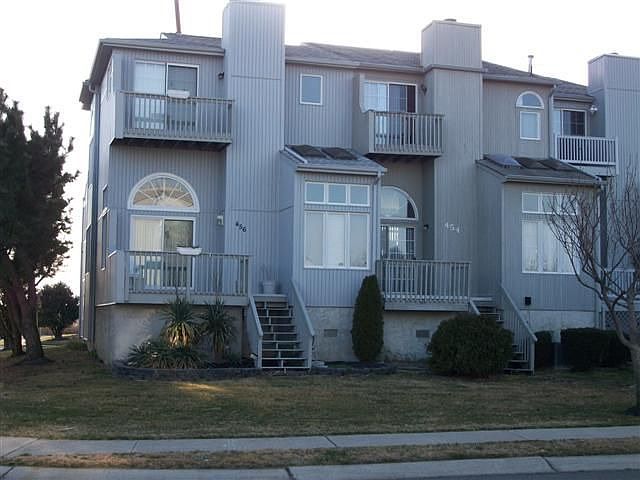 2nd image of 454 Sea Horse Rd
