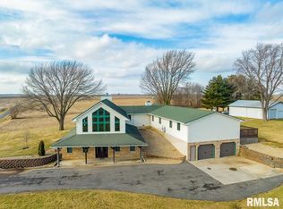 8869 Bomke Rd, Pleasant Plains, IL 62677