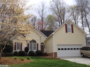 1149 Newberry Dr, Mebane, NC 27302