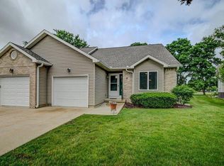 509 Westlawn Dr UNIT 6, Cottage Grove, WI 53527