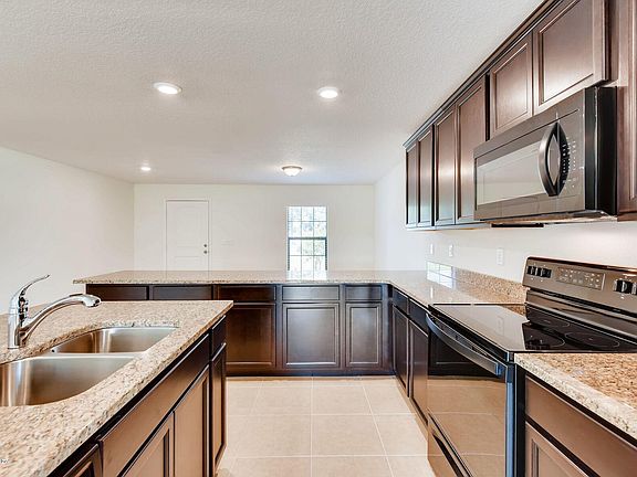 2nd image of 77329 Mosswood Dr