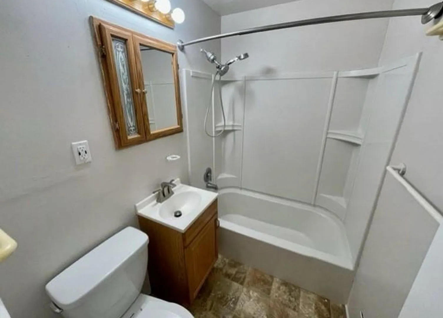 Long Realty & Property Management- 4 bedroom home in Inglewood CO — Photo 4