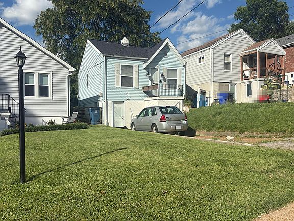 3rd image of 647 Beatrice Ave