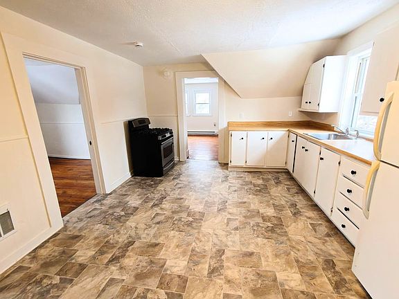 2nd image of 14 Parker Ave APT 6