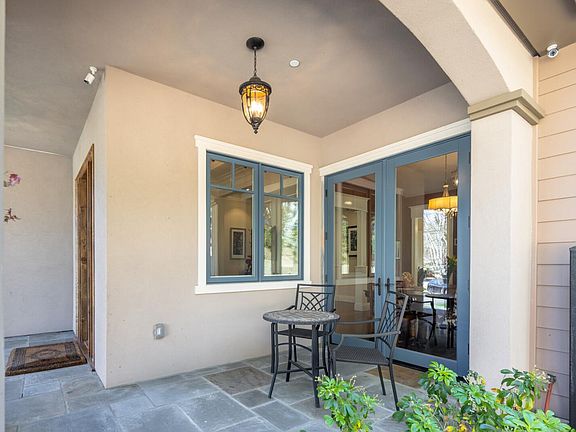 3rd image of 50 Loma Vista Dr