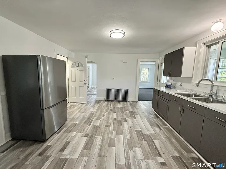 8 Garden St #2 — Photo 5