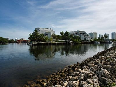 400 Kings Point Dr APT 314, Sunny Isles Beach, FL, 33160