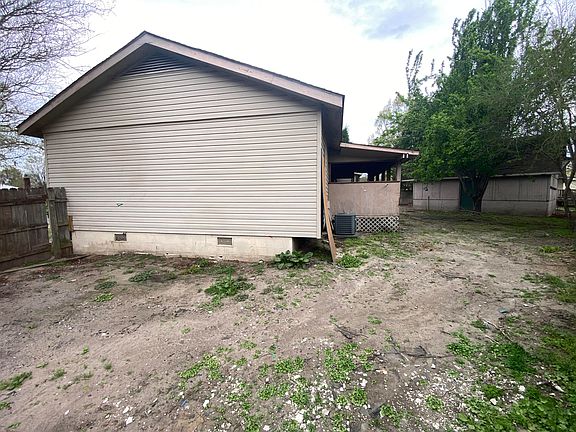 4th image of 123 Red Cedar Dr