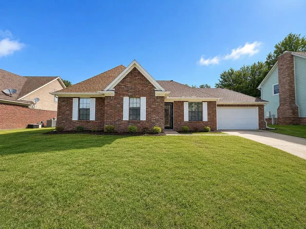 4566 Bassett Hall Dr, Memphis, TN 38125