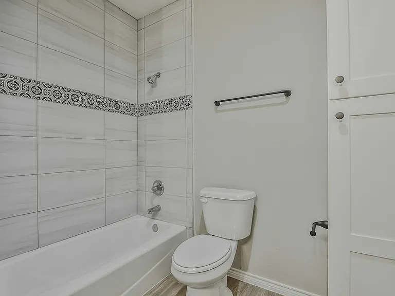 1313 Corpus Ave #B — Photo 23