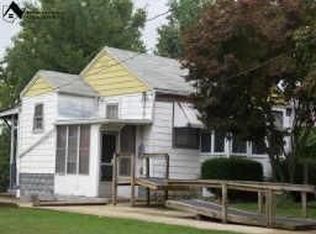 745 Glantz Dr, Lorain, OH 44055