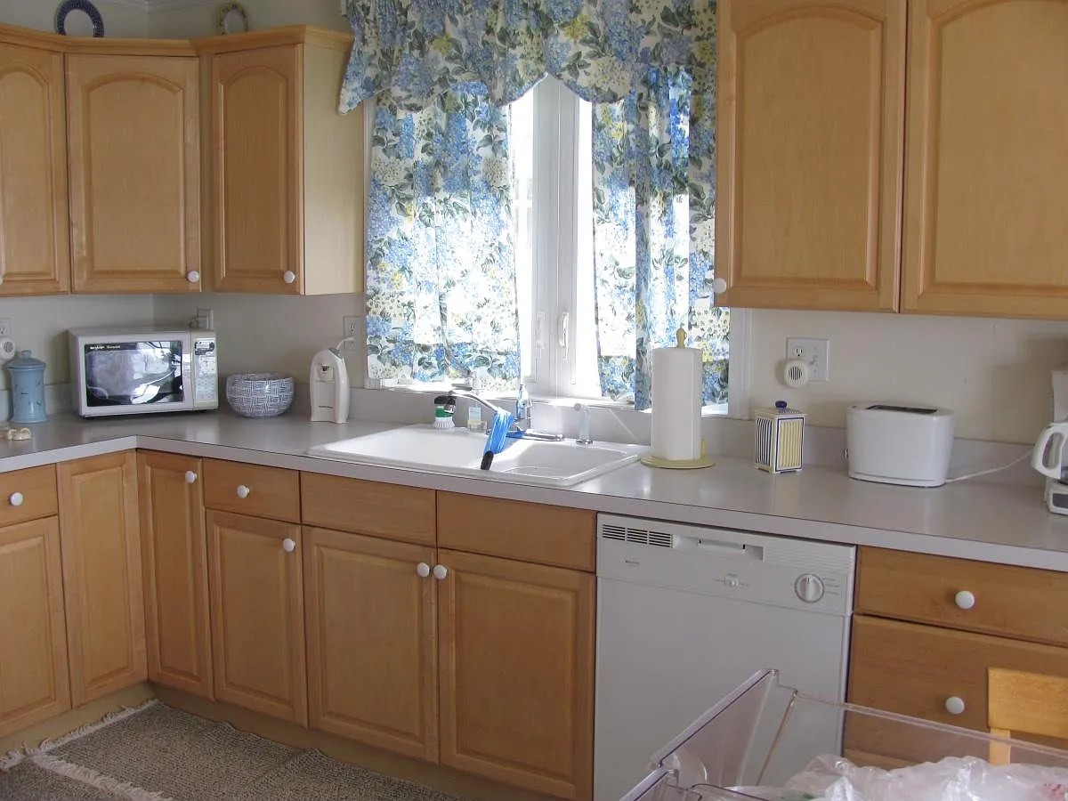 3 bed, 1600 sqft, $3,200 — Photo 4
