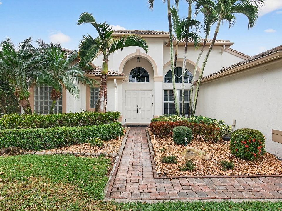 1st image of 11511 Pamplona Boulevard