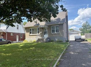 1123 Secord Ave, Ottawa, ON K1H8C9