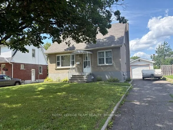 1123 Secord Ave, Ottawa, ON K1H 8C9