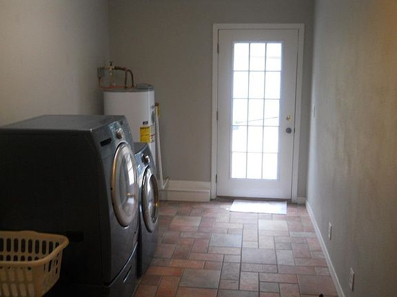 5th image of 1558 Oak Shore Dr