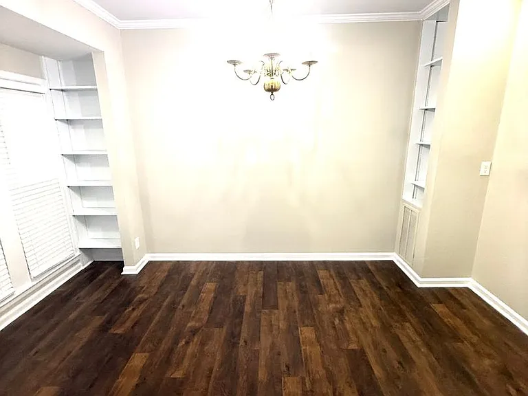 2028 Hazel Hedge Ln — Photo 5
