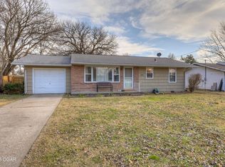 1924 S River St, Carthage, MO 64836