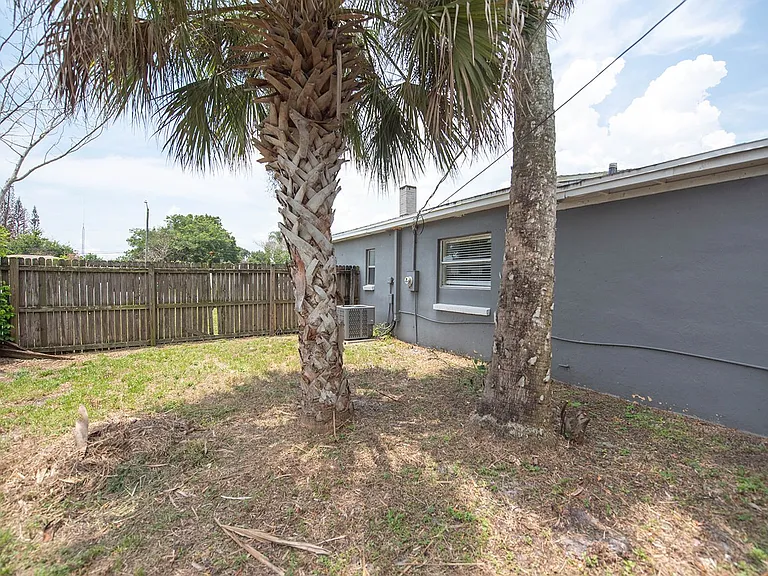 504 N Carolina Ave — Photo 7