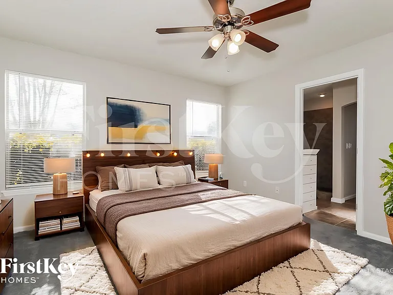 2089 W Lymington Way — Photo 12