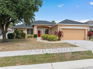 825 Wildflower Rd, Davenport, FL 33837