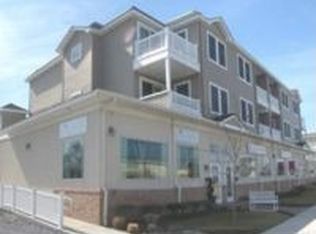 262 21st St, Avalon, NJ 08202