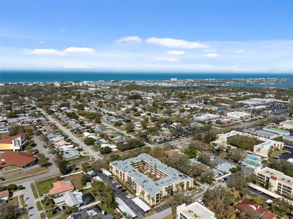 11485 Oakhurst Rd Building 200-208, Largo, FL 33774