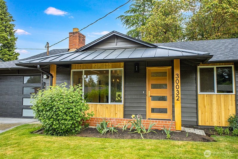 4th image of 30032 5th Avenue SW