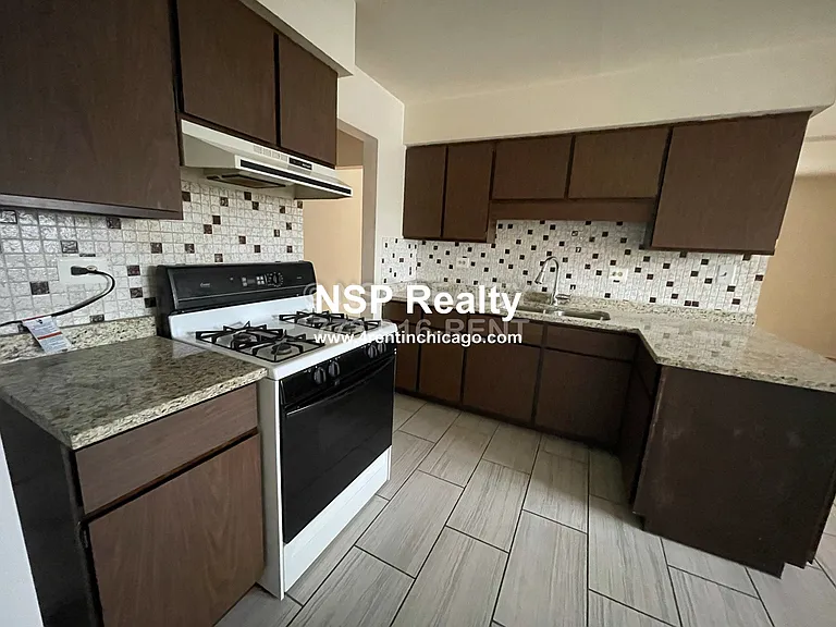 931 Cora St #2N — Photo 11