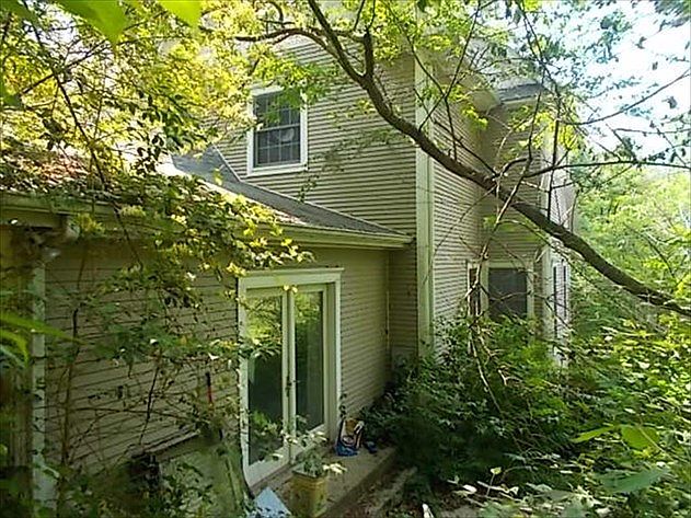 1st image of 3405 Valley View Dr