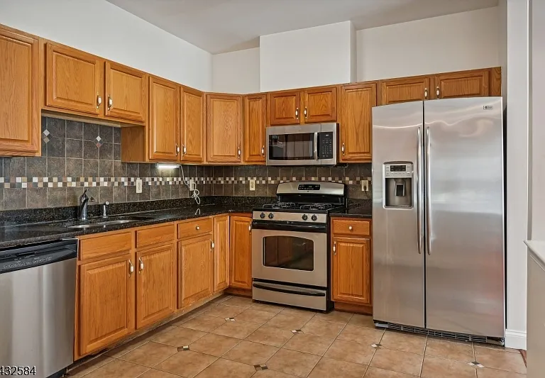 96 Jillian Blvd — Photo 6