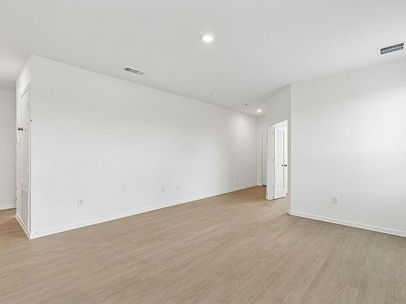 5th image of 15019 Rustic Moon Rd