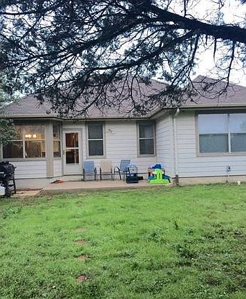 5th image of 100 Boulderwood Dr