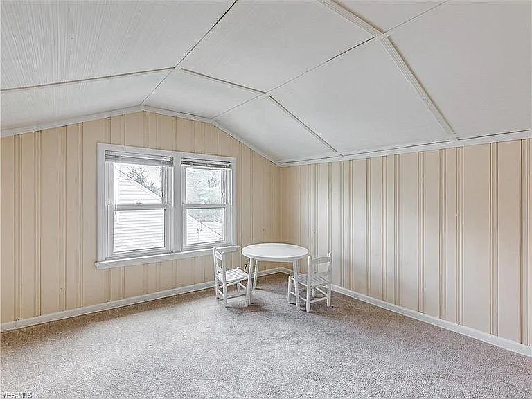 1550 Longwood Dr — Photo 10