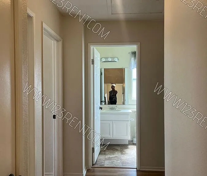 36453 Clearwood Ct — Photo 12