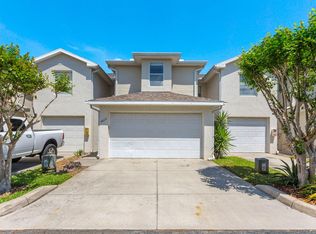 9889 66th St N, Pinellas Park, FL 33782