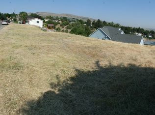 632 Canyon Dr, Pocatello, ID 83204