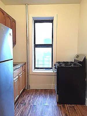 1st image of 390 E 21st St #5D