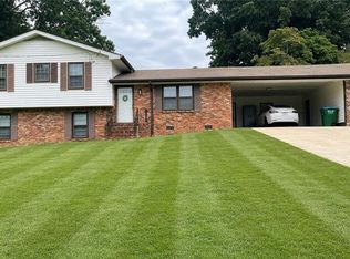 886 Killian Hill Rd SW, Lilburn, GA 30047