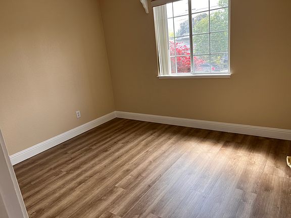 5th image of 415 De Leon Ave
