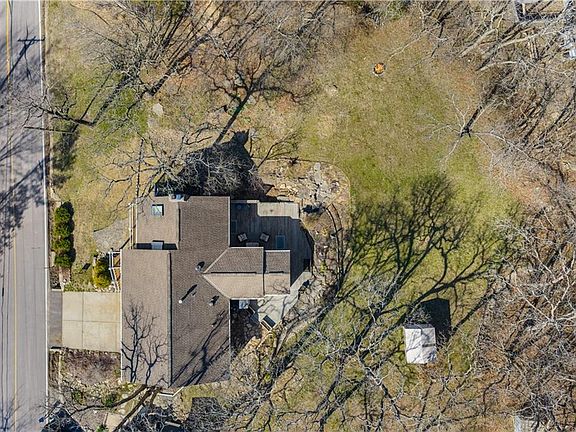 4th image of 57 Y St